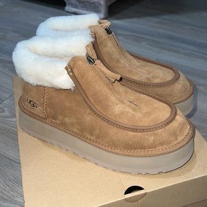 UGG Funkette Platform Boot